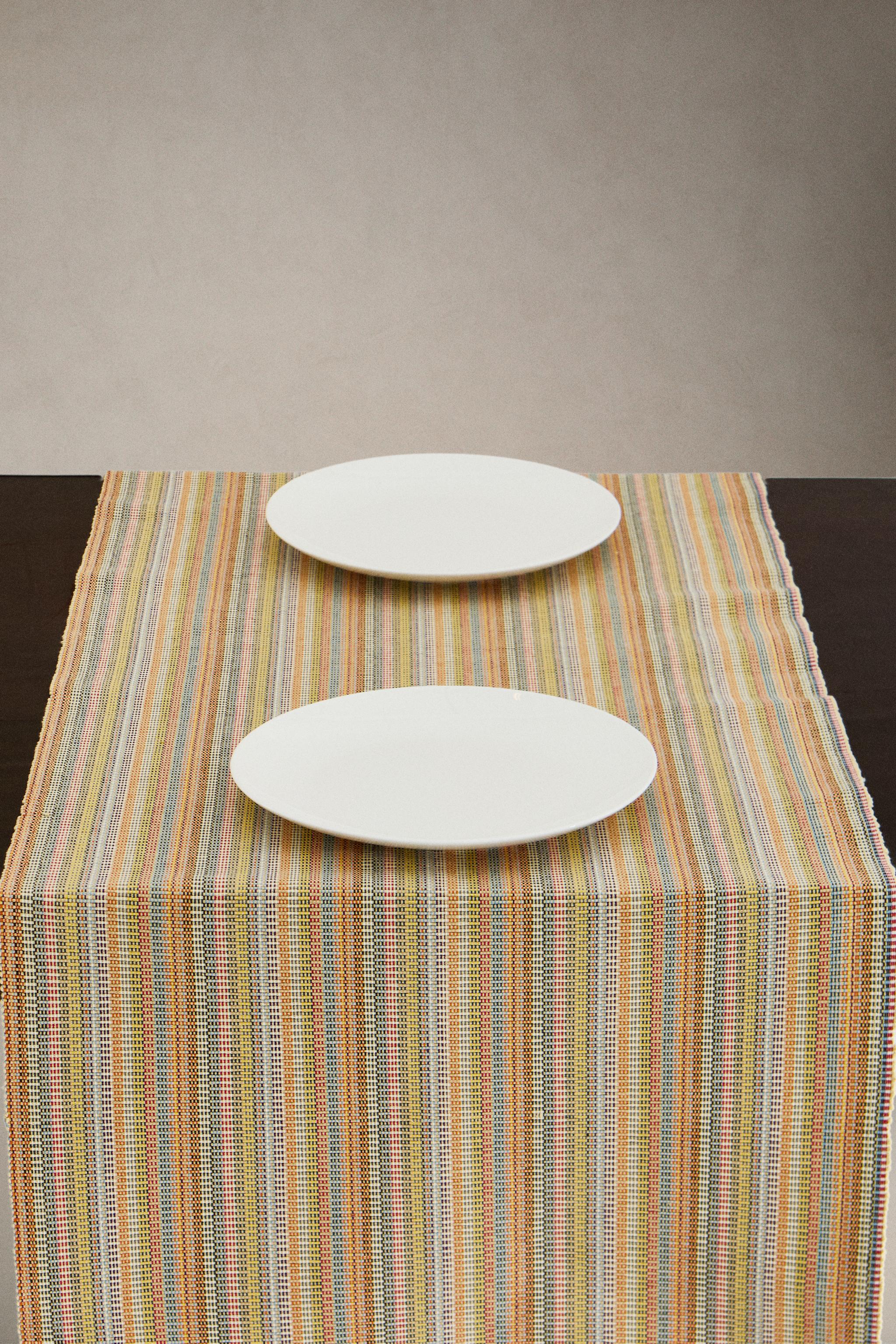 STRIPED COTTON TABLE RUNNER
